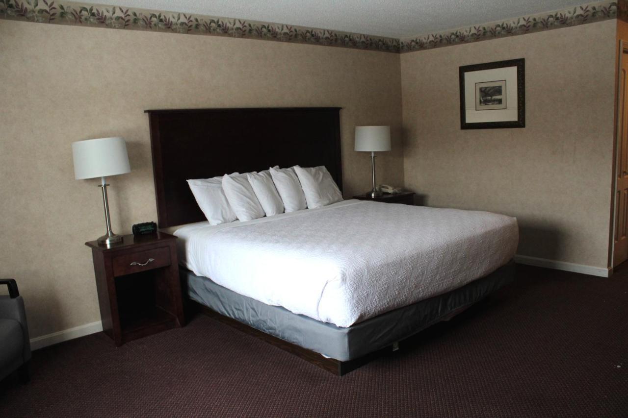 Shiretown Inn & Suites Houlton Eksteriør billede