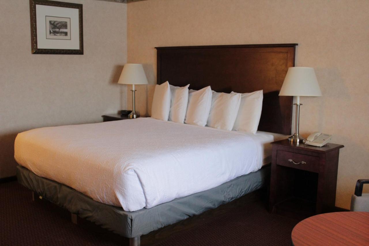 Shiretown Inn & Suites Houlton Eksteriør billede